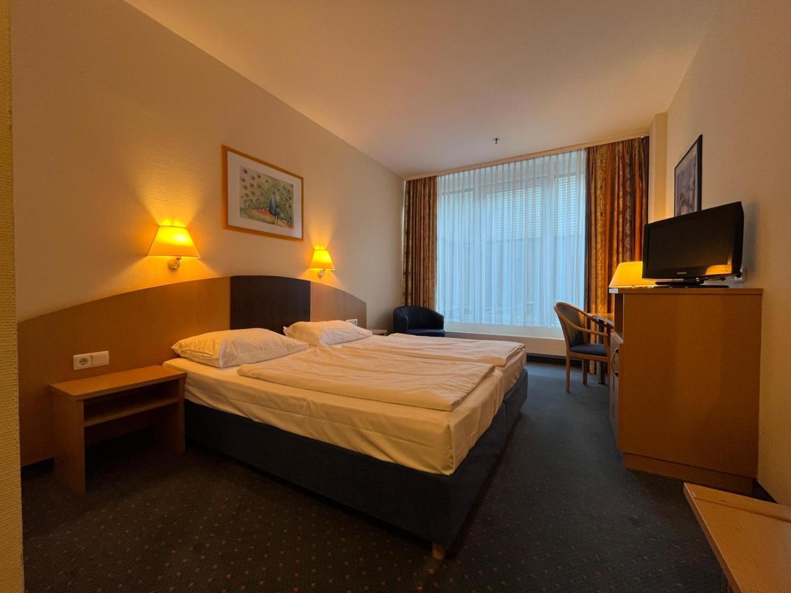 Yors Hotel
