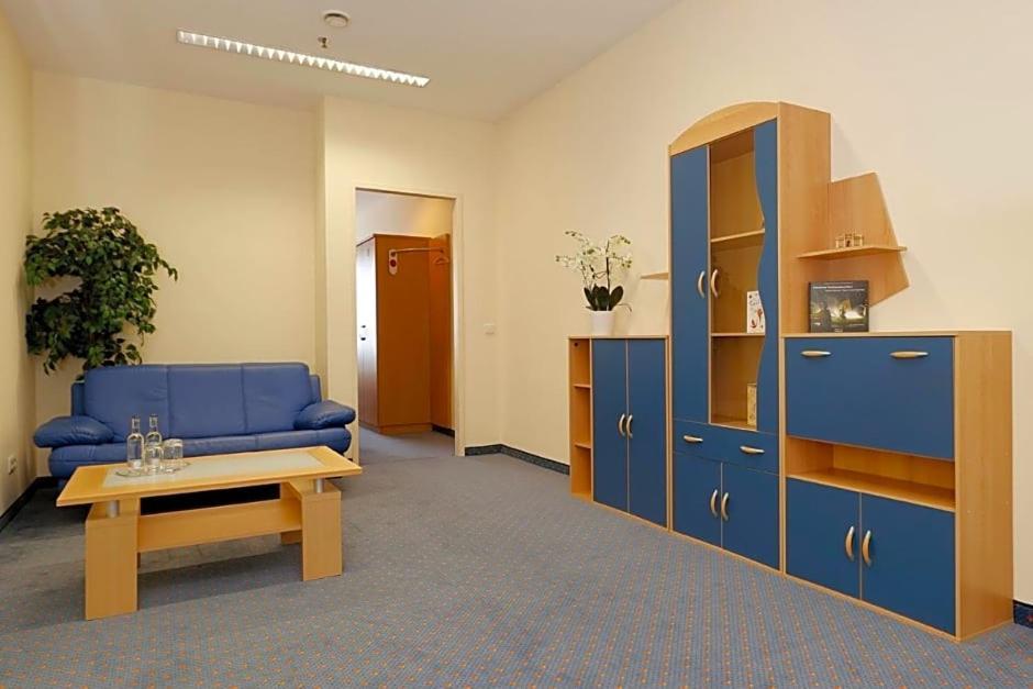 Yors Hotel
